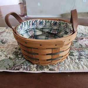 Vintage Longaberger basket with lining